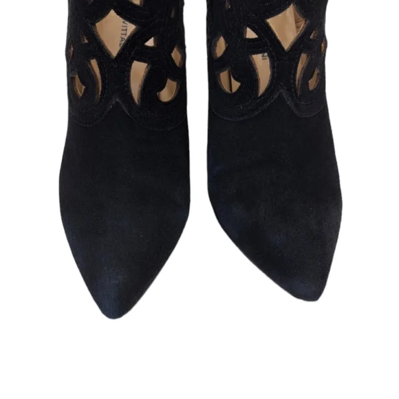 Adrienne Vittadini Nidia Women's Black Suede Leather Laser Cut Ankle Boots 7 - Picture 4 of 16
